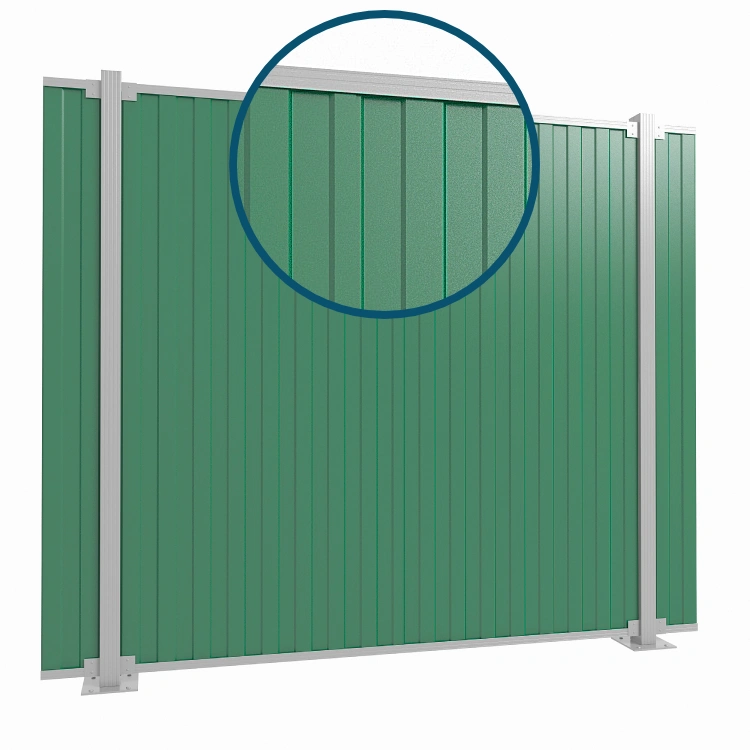 Забор из профнастила с П-образной планкой